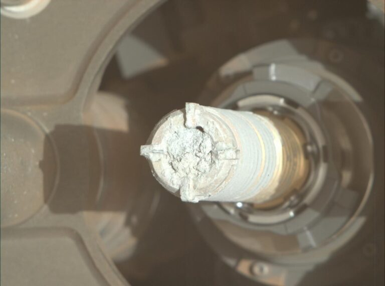 NASA’s Perseverance Mars Rover Hits a Geologic Goldmine at Jezero Crater Rim