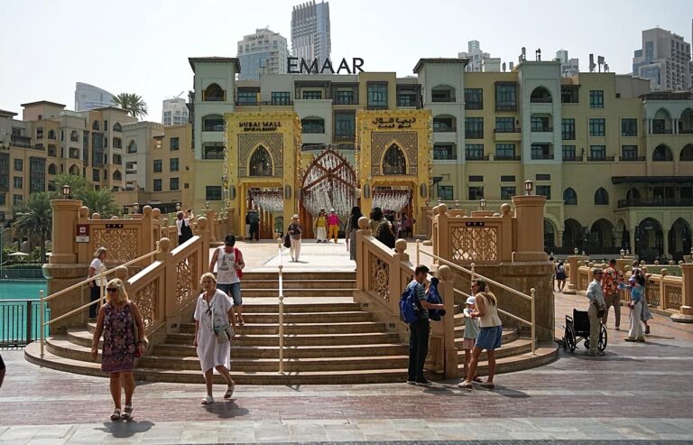 Middle East Travel Industry Faces 40 Billion Euro Loss as Iran Conflict Halts Trips