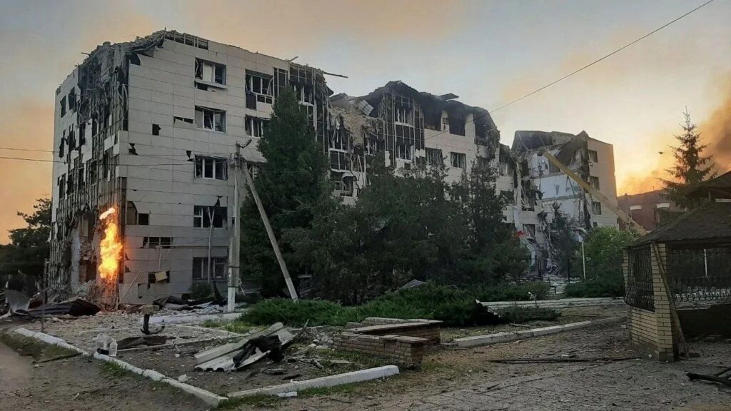 Putin Vows Retaliation After Deadly Strike on Dormitory in Occupied Luhansk