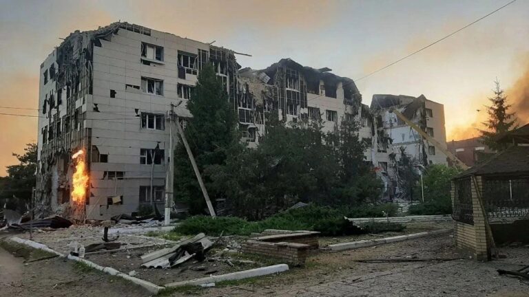 Putin Vows Retaliation After Deadly Strike on Dormitory in Occupied Luhansk