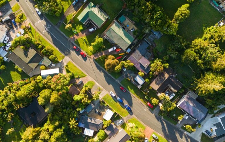 “Global Property Markets Show Mixed Signals as Real Estate Sector Enters Unstable but Opportunity-Filled 2026”