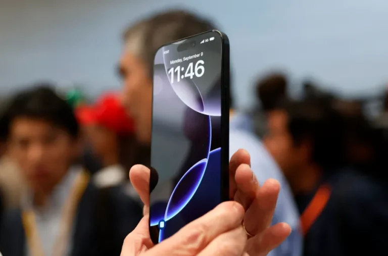 US iPhone Users May Receive Up to $95 in Siri Settlement After Apple Agrees to $250 Million Lawsuit Deal