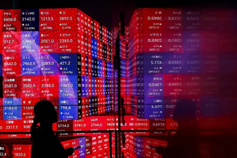 Asian Markets Slide as Oil Surge and Rising Bond Yields Shake Investors