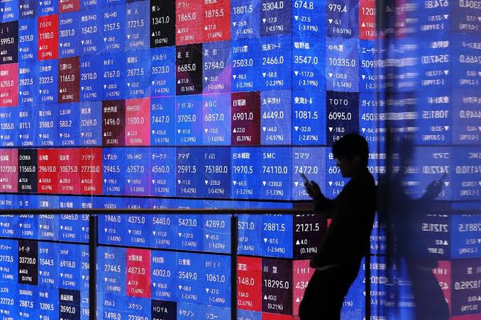 Asian Markets Drift as Middle East Tensions and Rate-Hike Fears Cloud Investor Sentiment