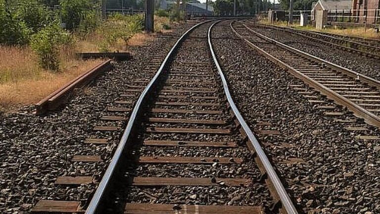 Extreme Heat Buckles UK Railway Tracks, Causing Major Travel Disruptions