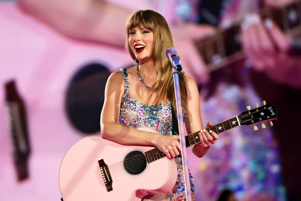 Taylor Swift Makes History as Youngest Woman Ever Inducted into Songwriters Hall of Fame at 36
