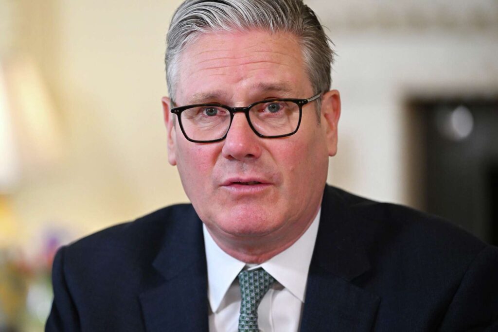 Pressure Mounts on Starmer as Senior Government Figures Expect Resignation Announcement