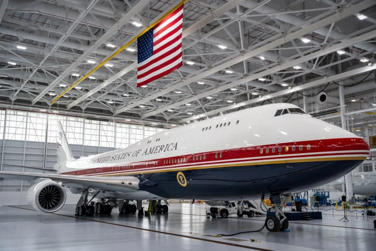 Trump Unveils Qatar-Gifted Boeing 747-8 as New Air Force One Upgrade