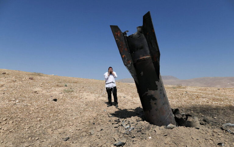 US-Iran Conflict Escalates as Fresh Strikes Rock Middle East Despite Ceasefire