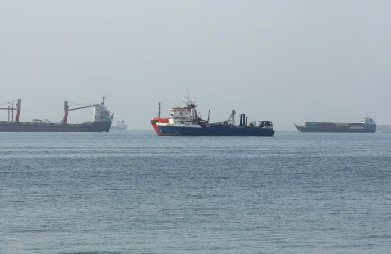 U.S. Conducts Second Day of Strikes on Iranian Targets as Tensions Escalate