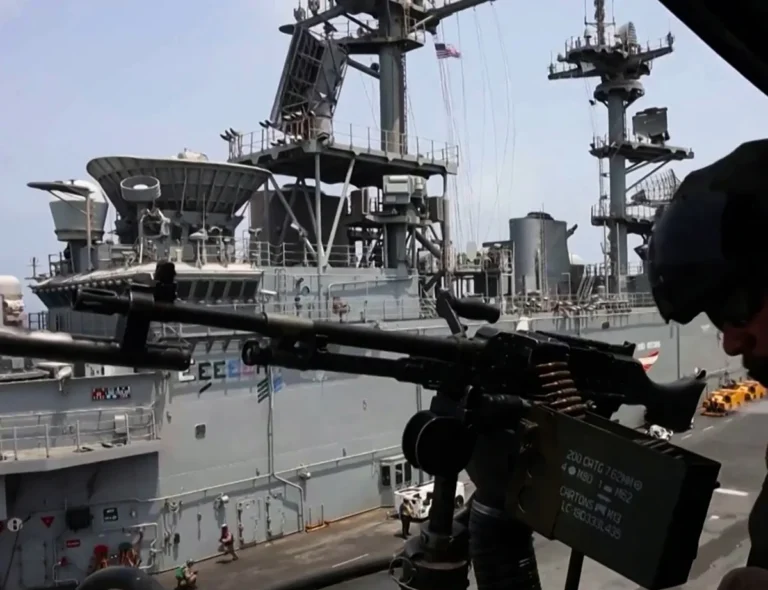 Iran Signals Halt to Strikes as Fragile Ceasefire Depends on U.S. Air Campaign Paus