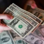 U.S. Dollar Holds Near One-Week High as Gulf Tensions Fuel Market Uncertainty