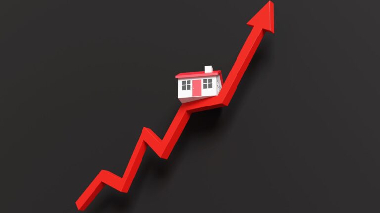 Mortgage Rates Rise Again, but Growing Housing Inventory Gives Homebuyers an Edge
