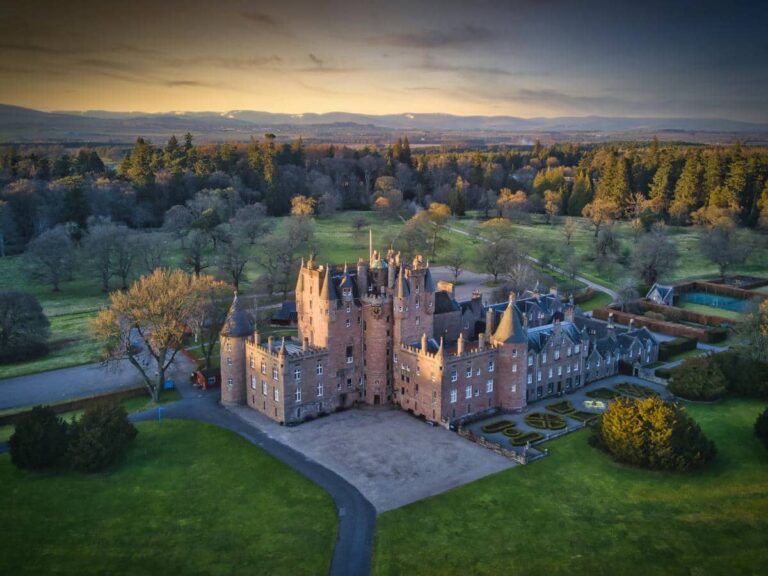 Scotland’s Most Haunted Places: A Journey Through Castles, Ghosts and Ancient Legends