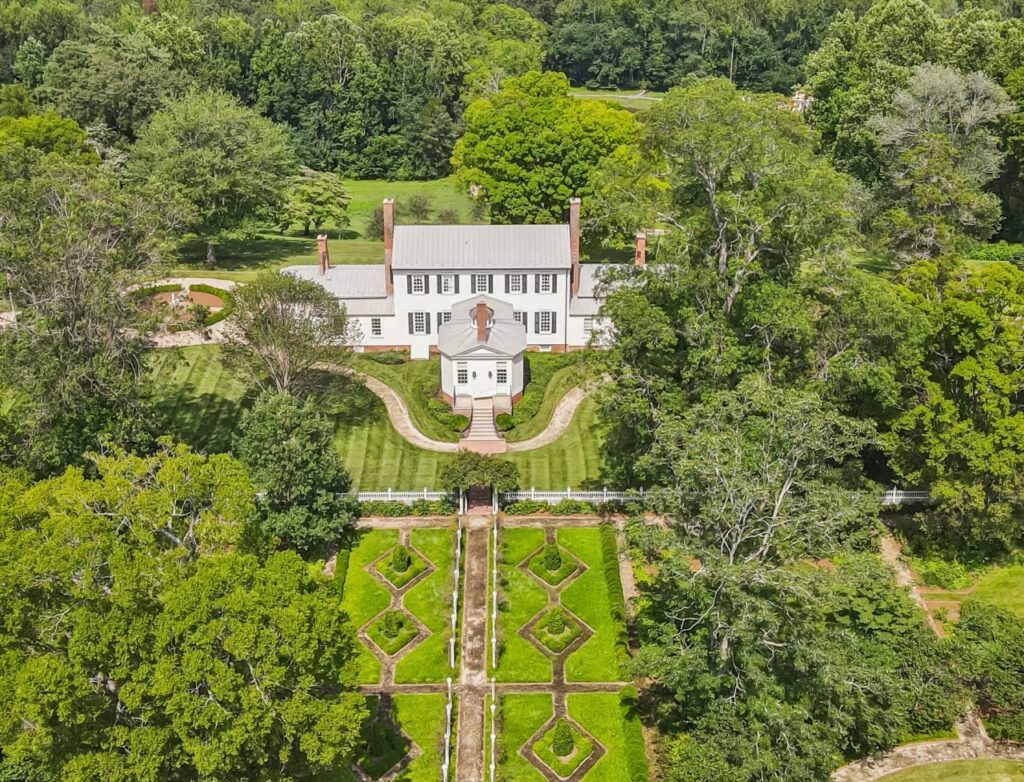 Virginia’s Historic Circa-1800 Estate Restored After Surviving War and Fire