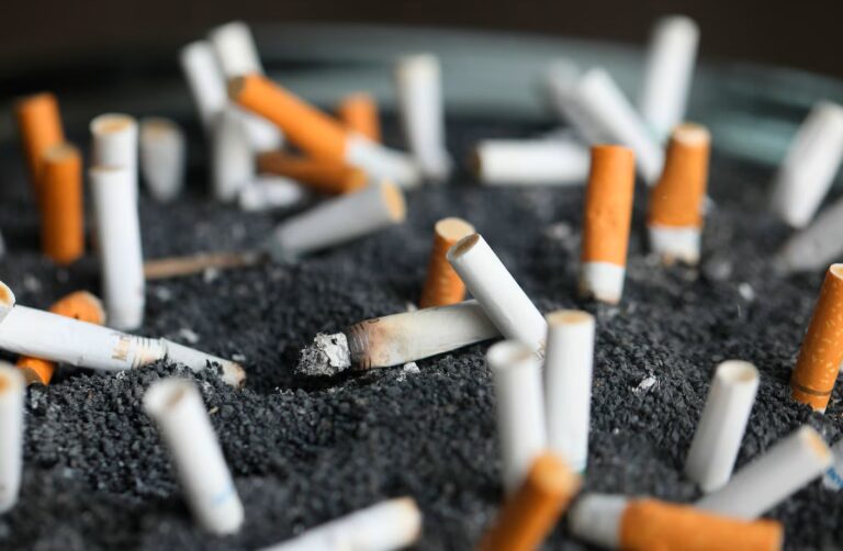 Smoking’s Return to Pop Culture Raises Alarm as Experts Warn of Rising Health Risks