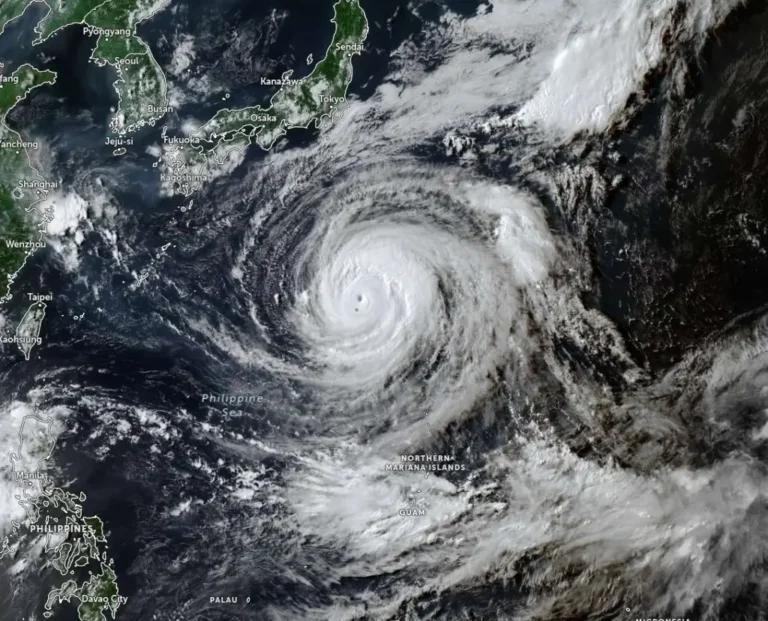 Typhoon Dolphin Batters Japan, China Braces for Powerful Landfall