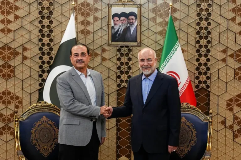 Pakistan’s Army Chief Munir Returns to Iran: Can He Break the US-Iran War Deadlock?