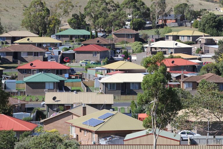Australia Faces ‘Forever Renter’ Future as House Prices Outpace Incomes