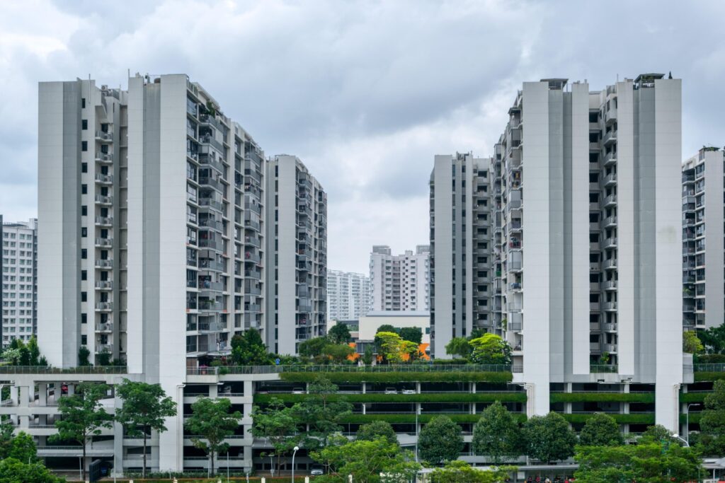Singapore’s Real Estate Transformation Stalls as Organisational Silos Hold Back AI Adoption