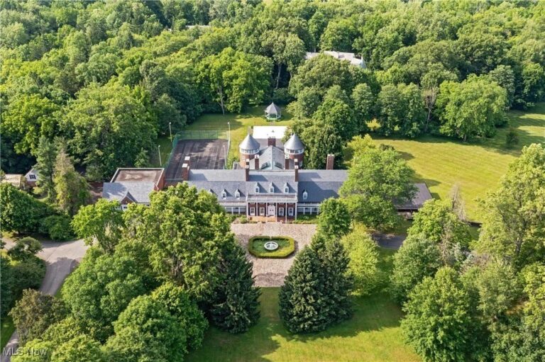 Travis Kelce Buys $5.35 Million Lakefront Ohio Home Ahead of New Chapter With Taylor Swift