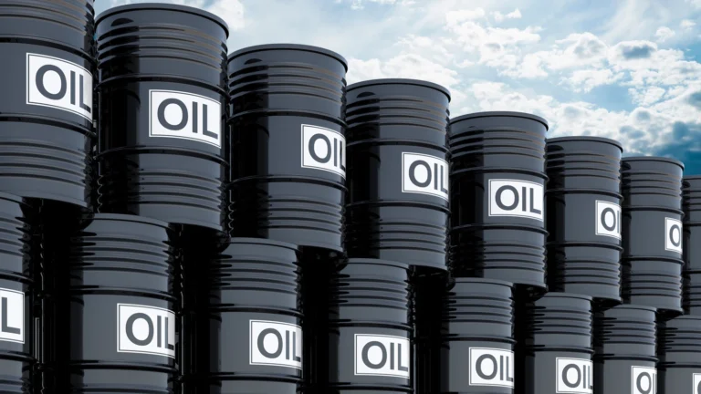 Oil Slides Below $100 as US-Iran Talks Raise Hopes of Easing Middle East Supply Shock