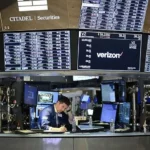 Global Markets Under Pressure as Bond Yields Surge, Oil Eases on Trade Hopes