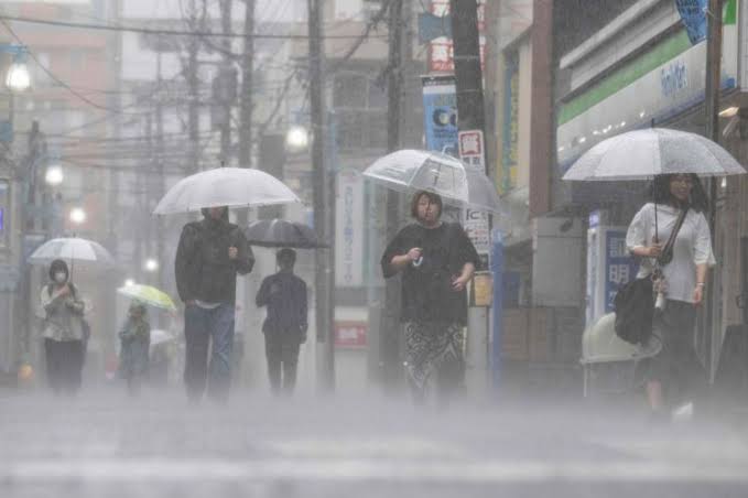 Japan Travel Alert: Triple Typhoon Threat Raises Disruption Risks for October Travelers
