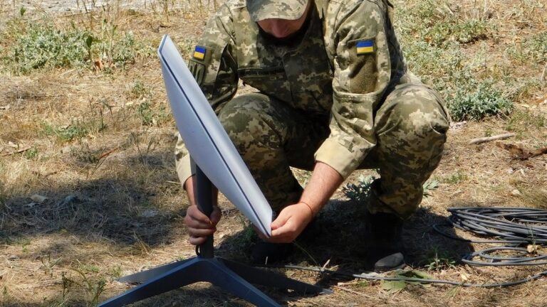 Starlink Becomes Ukraine’s Digital Lifeline as Satellite Internet Disruptions Threaten Battlefield Operations