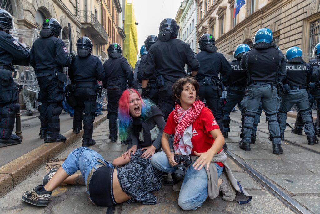 Italy Erupts in Violent Protests as Rising Living Costs Spark Chaos, Looting and Government Crackdown