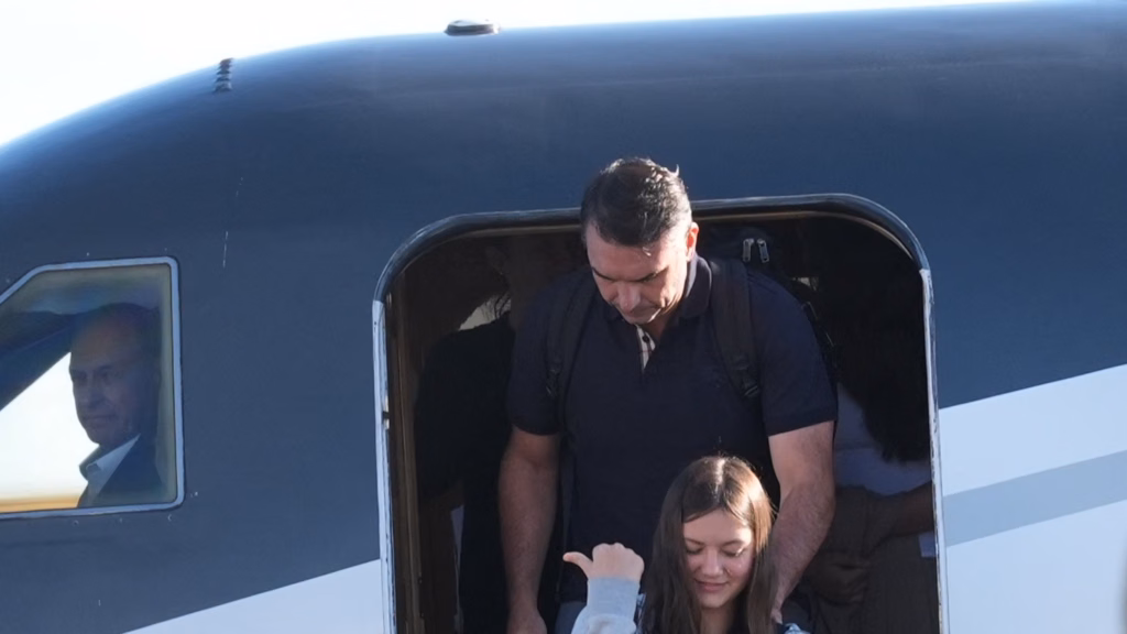 Flávio Bolsonaro Declares Himself Brazil’s ‘True President-Elect’ From Miami After Election Defeat