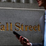 Wall Street Ends Turbulent Week in the Red as AI Sell-Off Shakes Investor Confidence