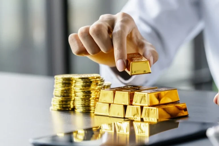 Gold Prices Slide Across Asian Markets as Rising Oil Costs and Interest Rate Fears Shake Investors